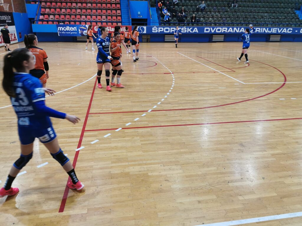 Lokomotiva, Umag i Osijek uvjerljivi, Koka poražena u Pločama, Split 2010 slavio u dalmatinskom derbiju